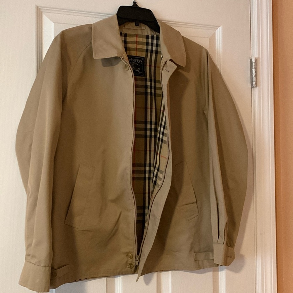 Burberry men’s jacket sz Lg